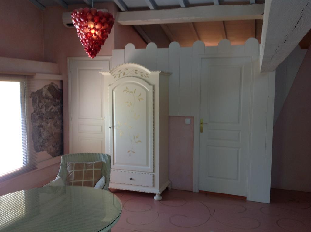 Maison D'Hotes Les Chambres De Mon Moulin Pégomas Habitación foto